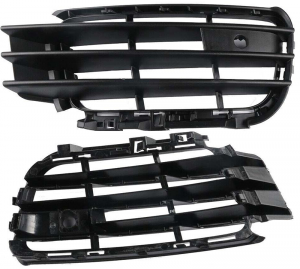 Решітка В Бампері VW Touareg 2010-2014