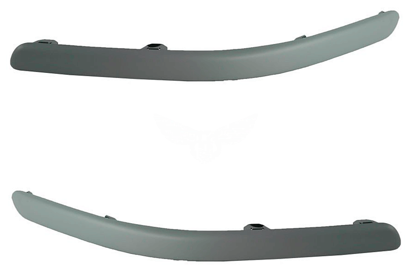 Молдинг бампера Toyota Avensis 2003-2006
